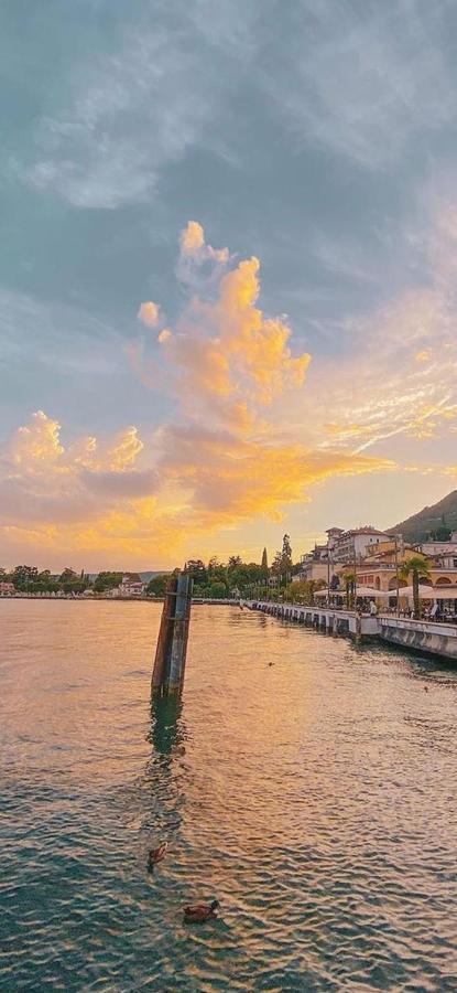 Sky And Lake Cavalcaselle Luaran gambar